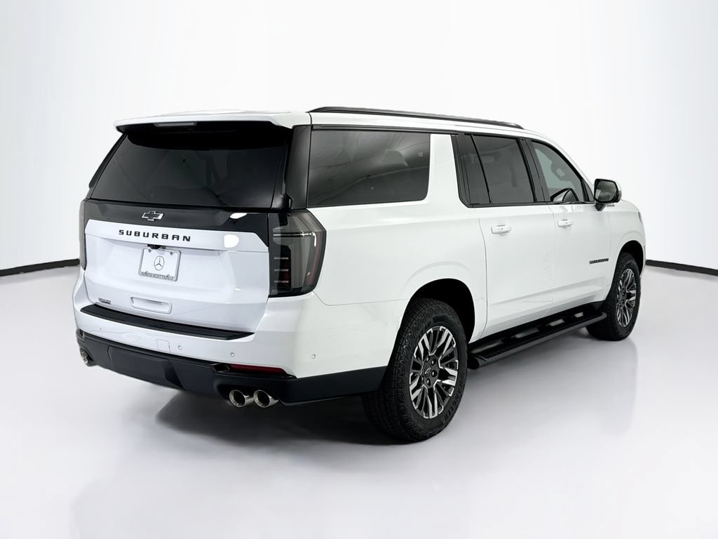 Used 2026 Chevrolet Suburban Z71 w/ Z71 Off-Road Package AWD/4WD image 5