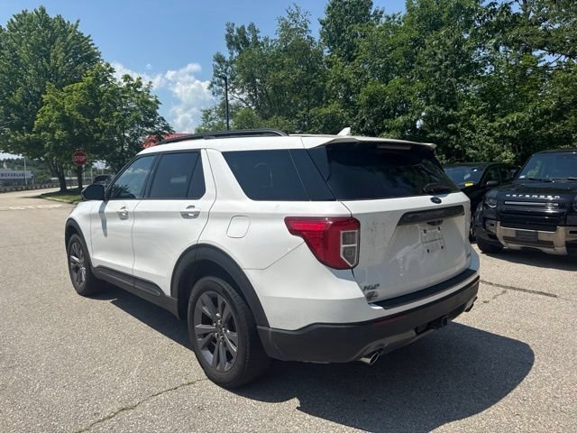 Used 2023 Ford Explorer XLT w/ Equipment Group 202A AWD/4WD image 6