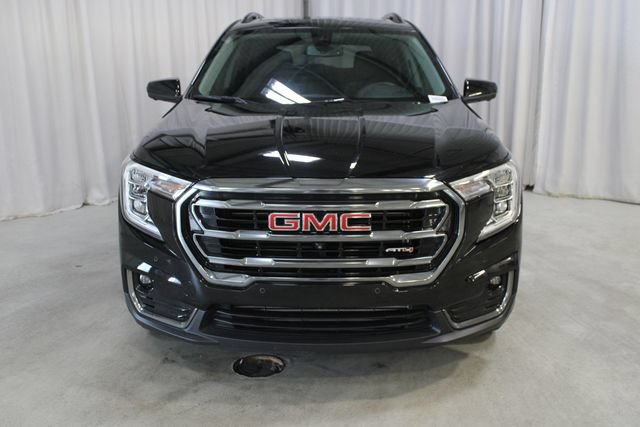 Used 2024 GMC Terrain AT4 w/ Infotainment Package II AWD/4WD image 29