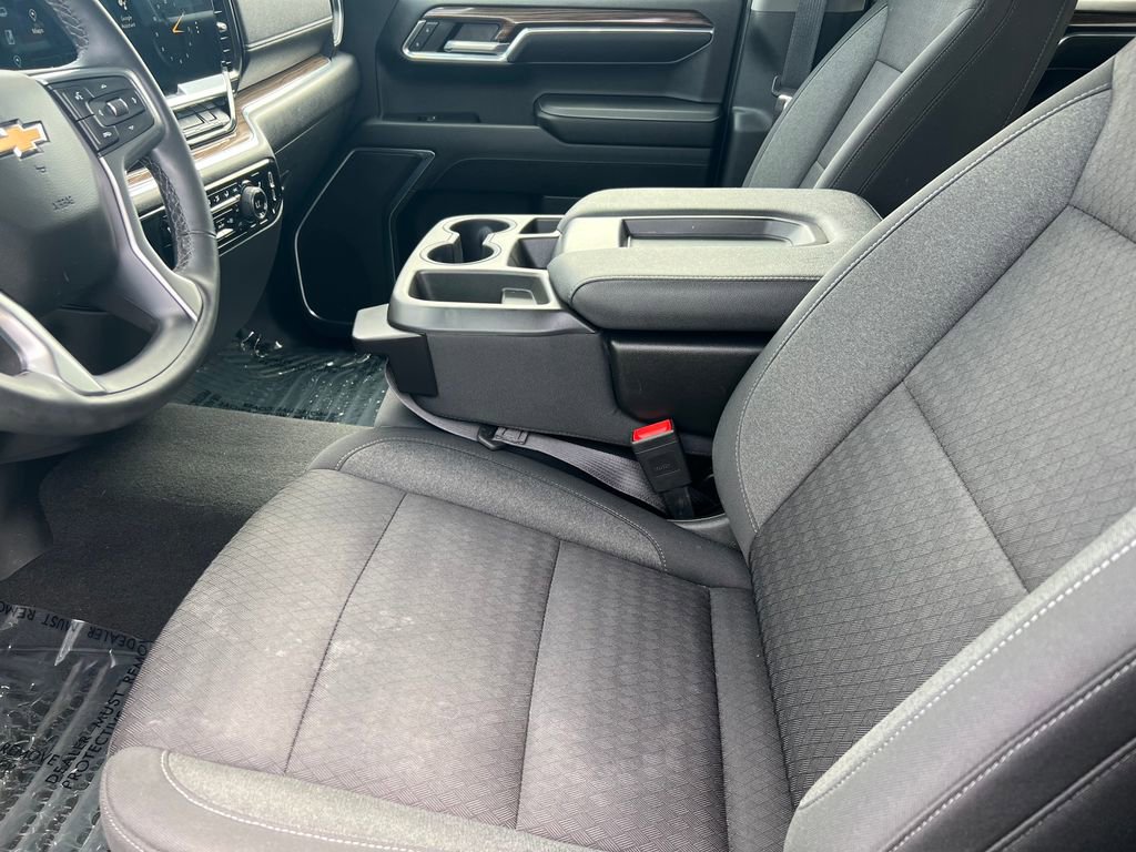 Used 2023 Chevrolet Silverado 1500 LT image 9