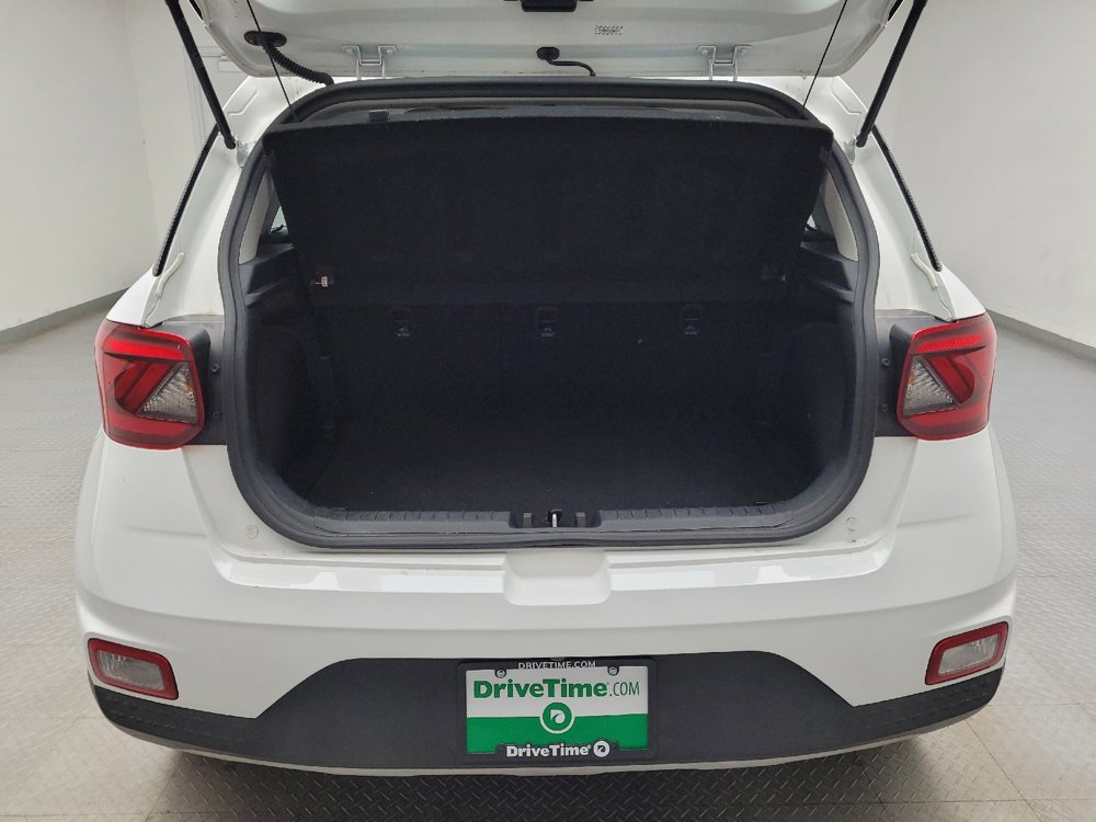 Used 2021 Hyundai Venue SE FWD image 29