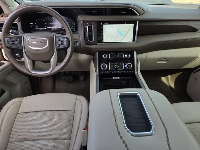 Used 2023 GMC Yukon Denali AWD/4WD image 8
