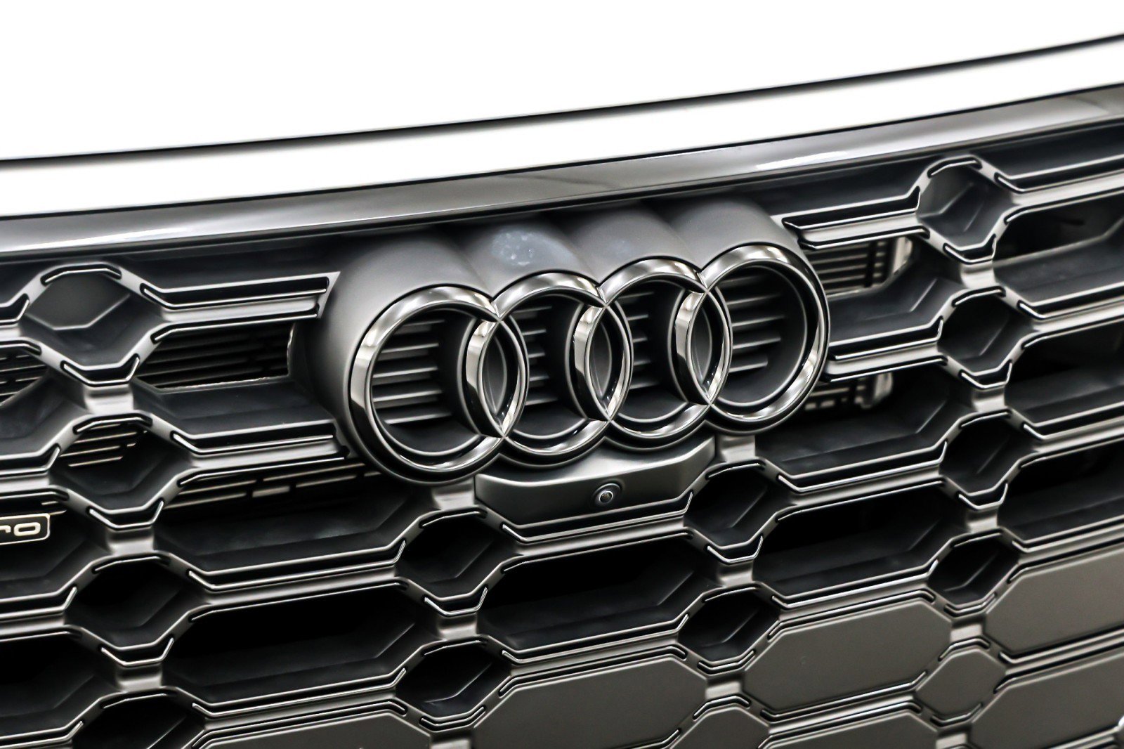 Used 2025 Audi Q5 e Premium Plus image 14