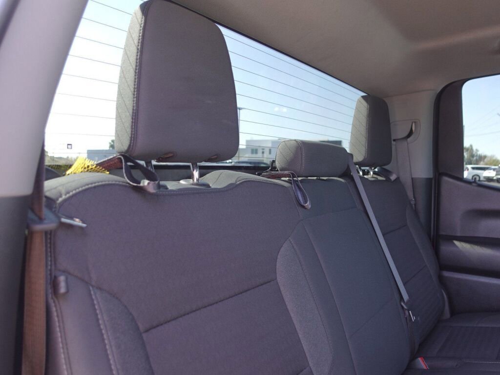 Used 2023 Chevrolet Silverado 1500 Custom image 13