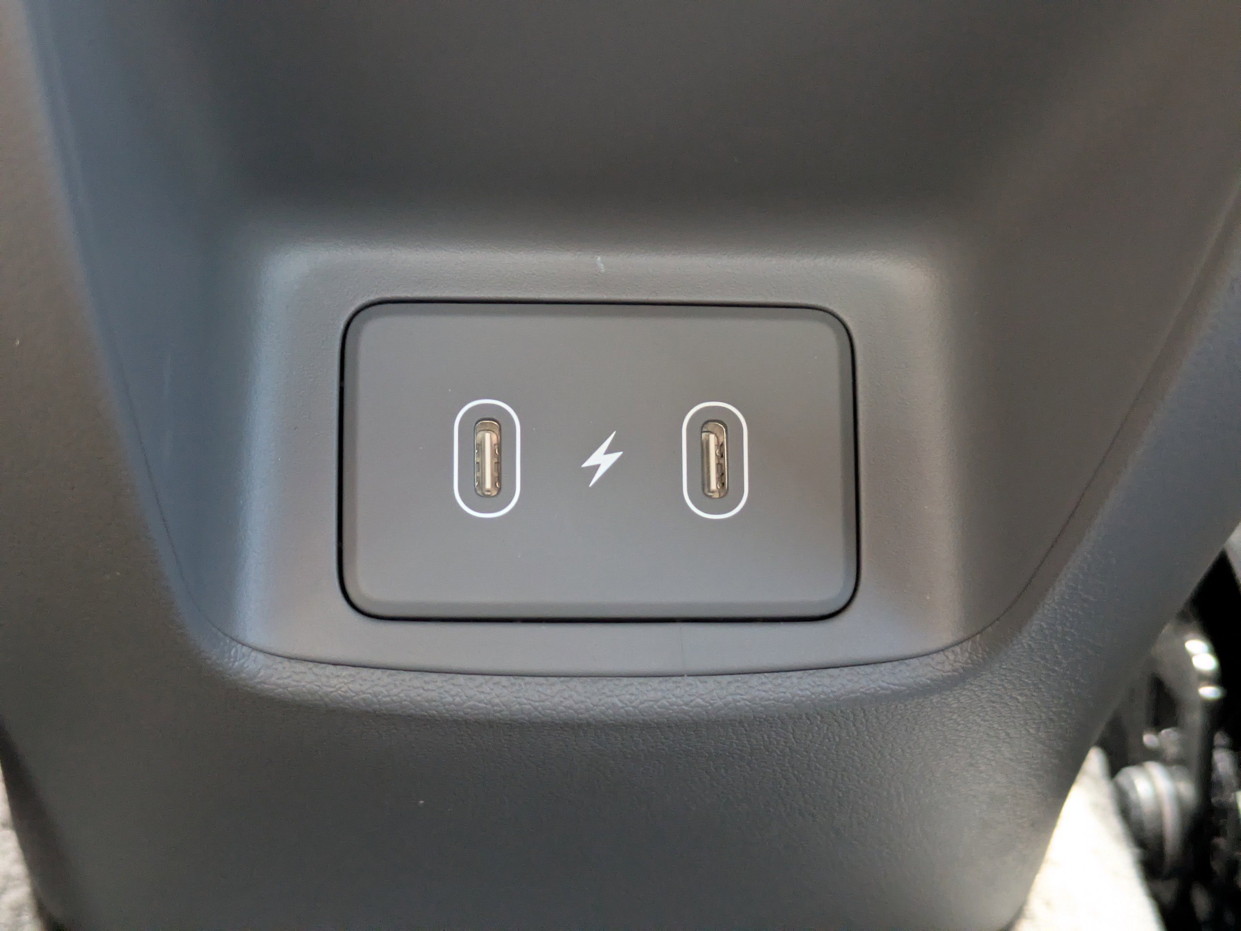 Used 2025 Hyundai Elantra SEL image 14