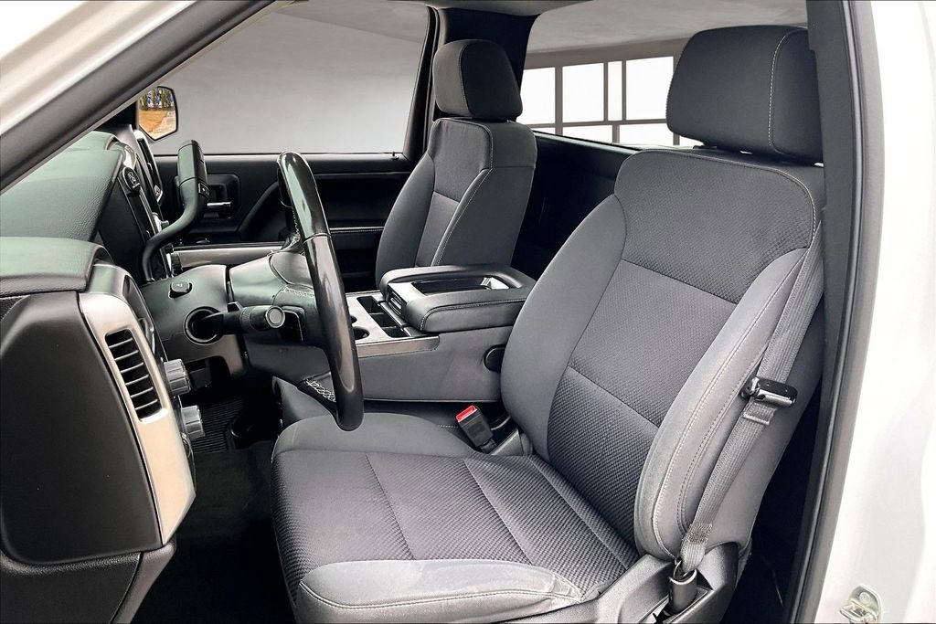 Used 2018 Chevrolet Silverado 1500 LT w/ LT Convenience Package image 21