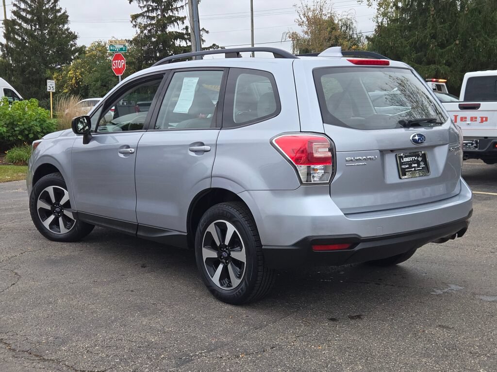 Used 2017 Subaru Forester 2.5i w/ Alloy Wheel Package AWD/4WD image 16