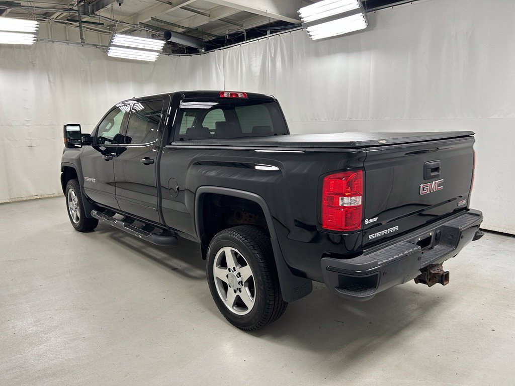 Used 2018 GMC Sierra 2500 SLT w/ All Terrain HD Package AWD/4WD image 7