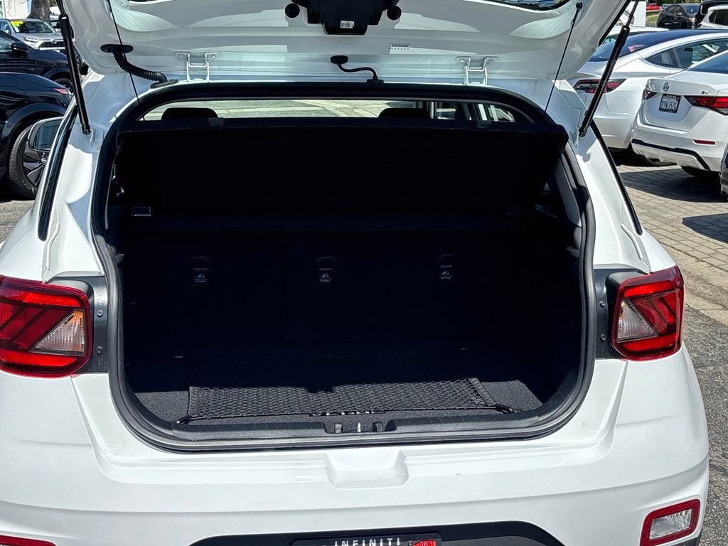 Used 2024 Hyundai Venue SEL FWD image 30