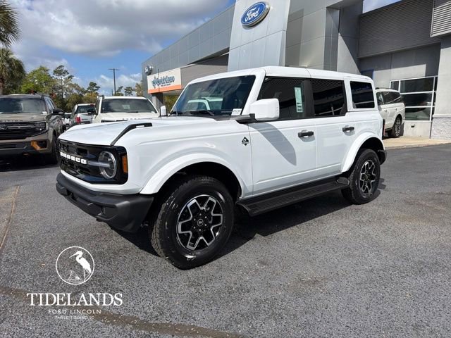 New 2026 Ford Bronco Outer Banks image 3