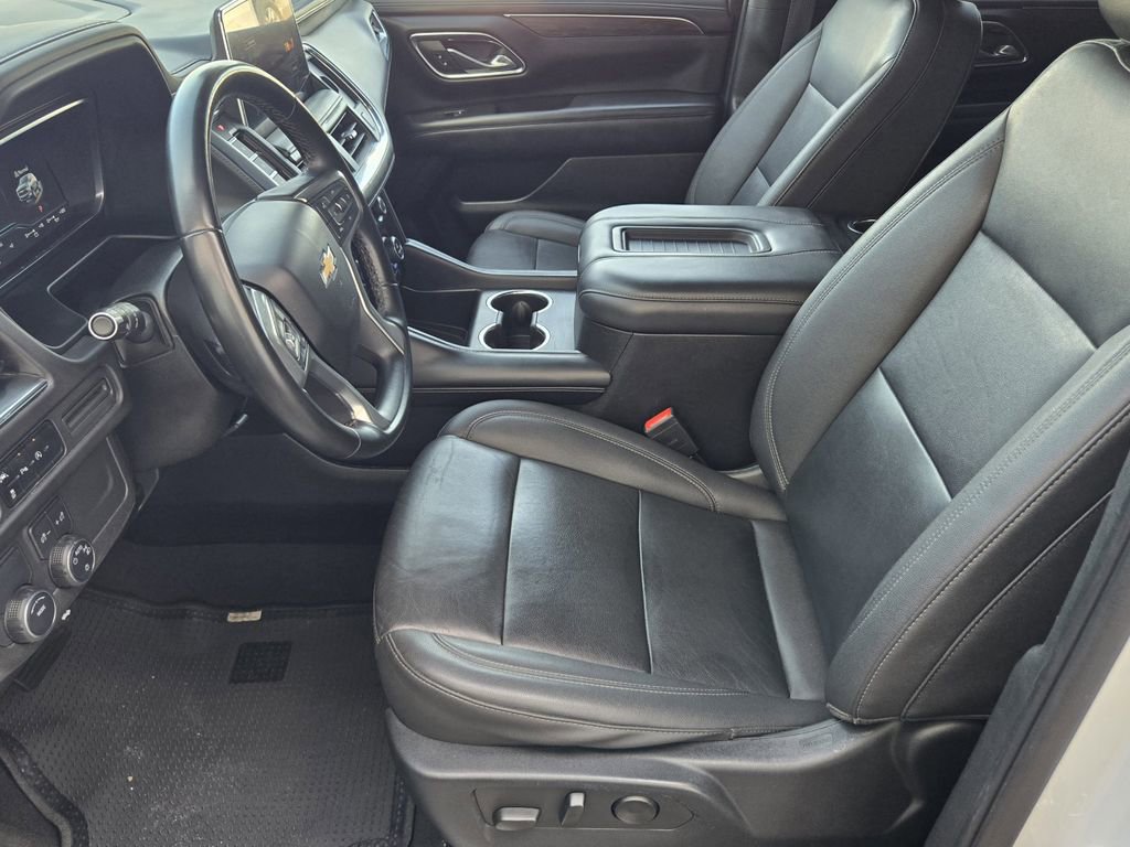 Used 2023 Chevrolet Suburban LT image 12