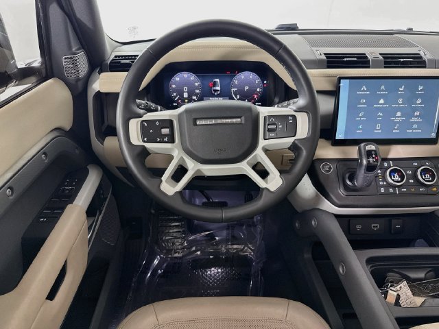 Certified 2023 Land Rover Defender 130 SE AWD/4WD image 25