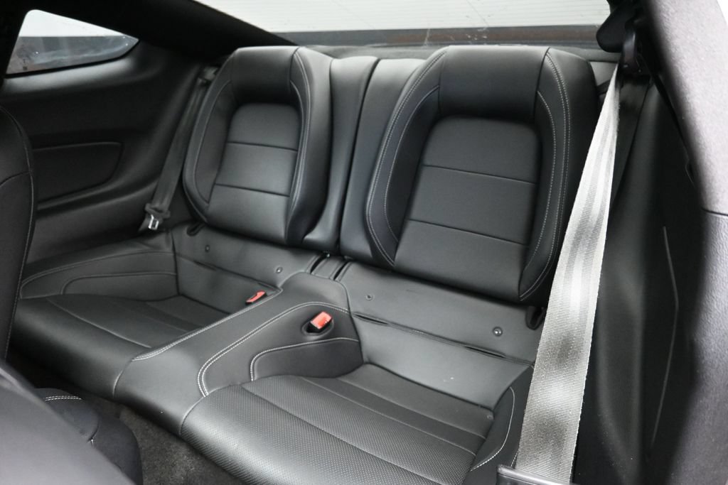 Used 2018 Ford Mustang GT Premium w/ Equipment Group 401A RWD image 19