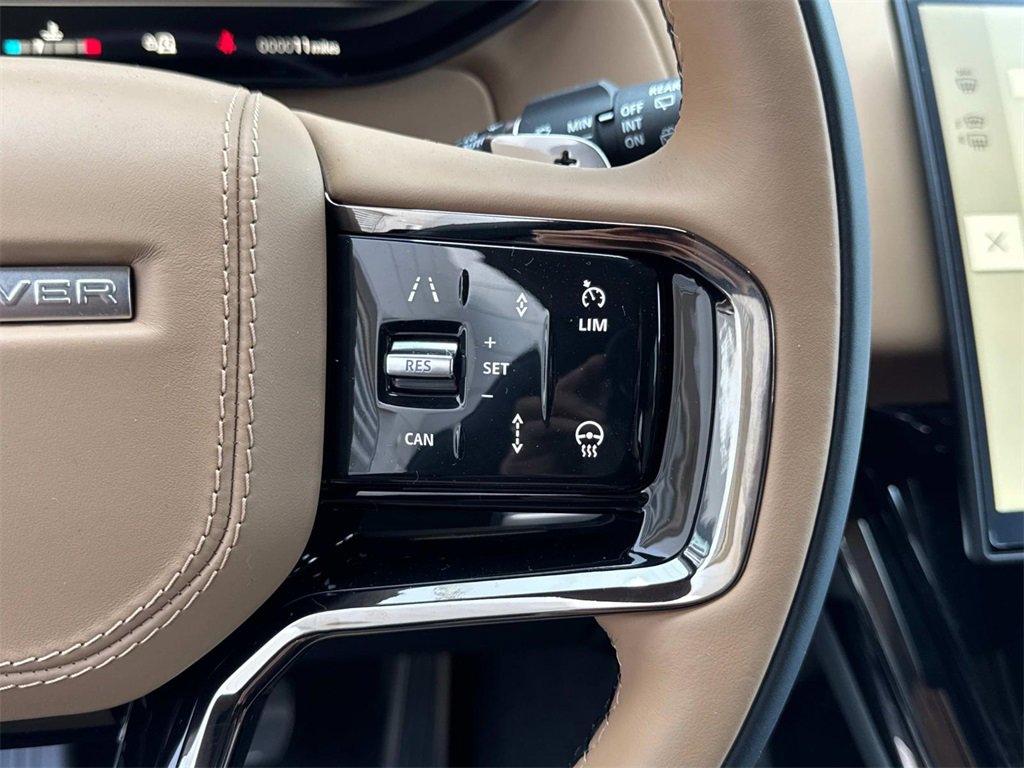 New 2025 Land Rover Range Rover Sport Dynamic SE image 29