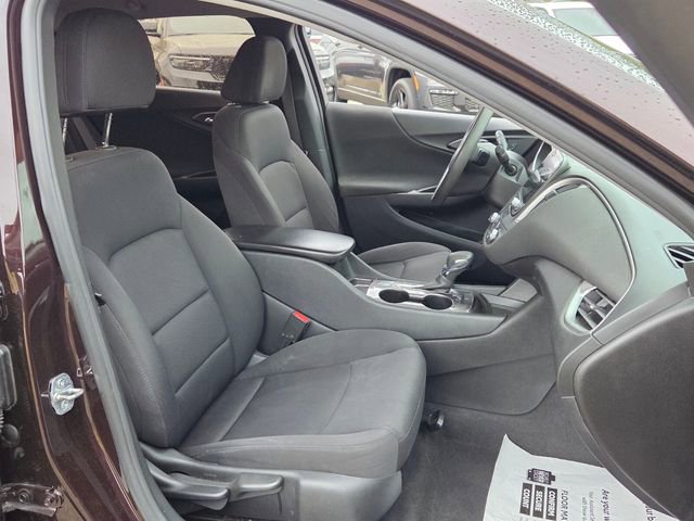 Used 2021 Chevrolet Malibu LS FWD image 15