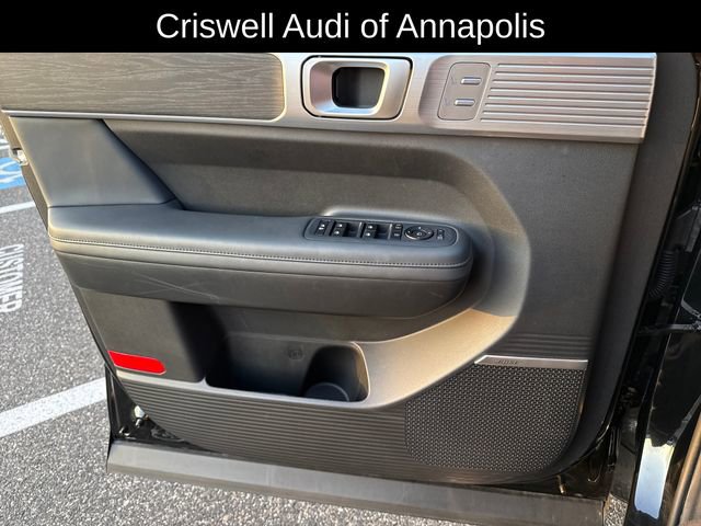 Used 2025 Hyundai Santa Fe Limited image 21