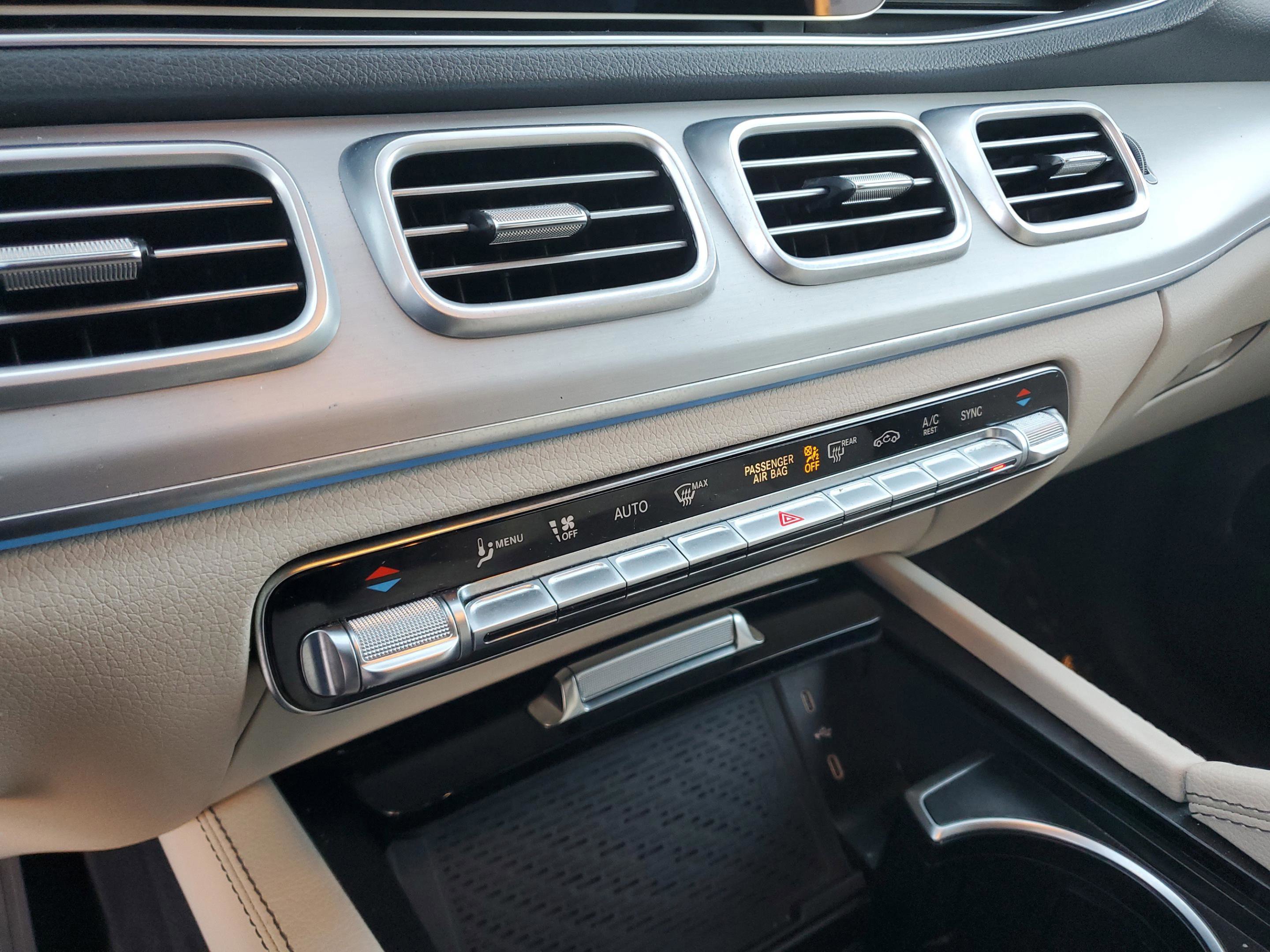 Used 2025 Mercedes-Benz GLE 350 4MATIC image 25