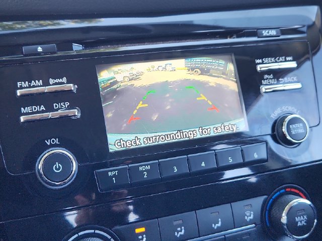 Used 2018 Nissan Rogue Sport S AWD/4WD image 41
