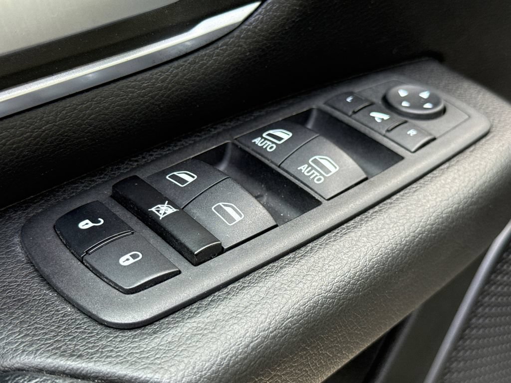 Used 2023 RAM 1500 Big Horn AWD/4WD image 19