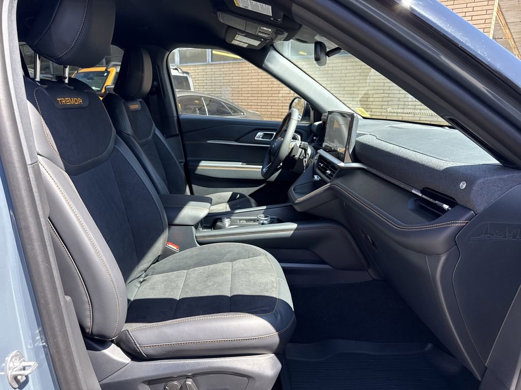 Used 2026 Ford Explorer Tremor w/ Tremor Convenience Package AWD/4WD image 28
