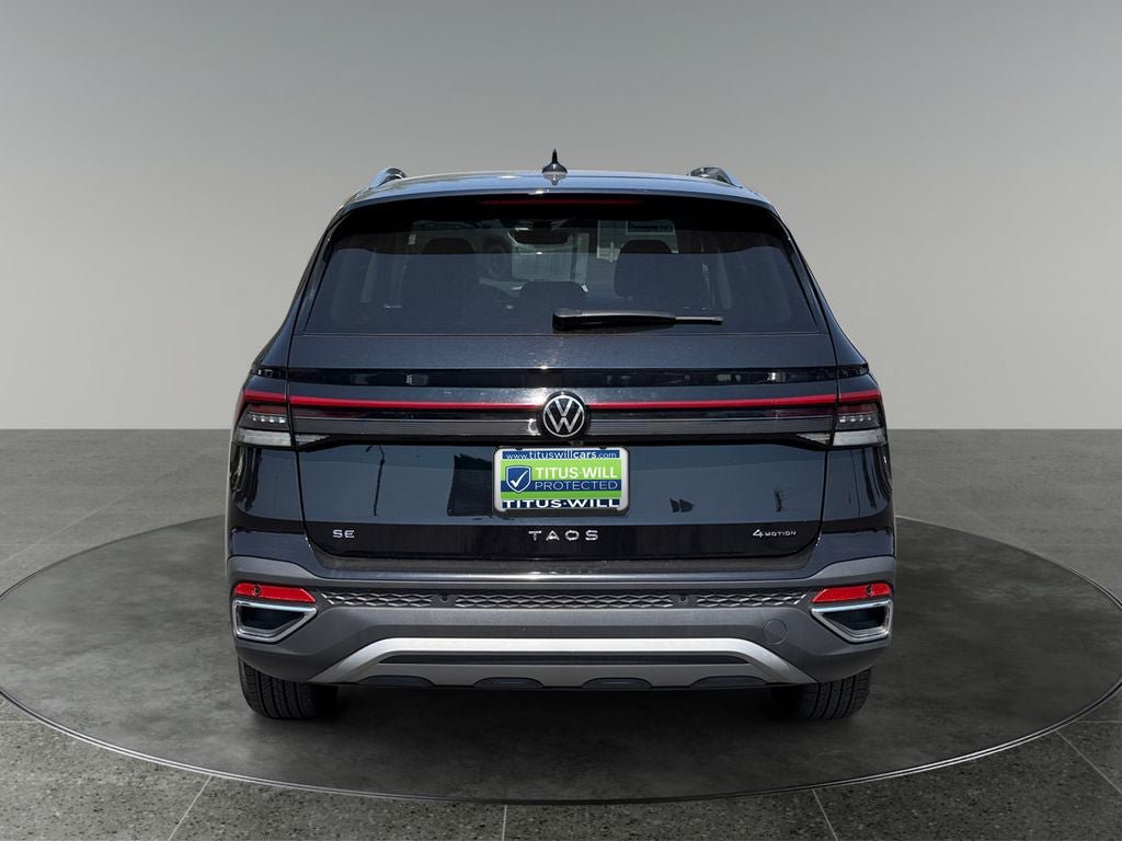 Used 2025 Volkswagen Taos SE AWD/4WD image 8
