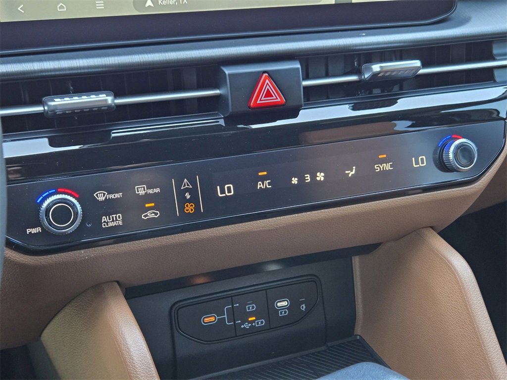 New 2026 Kia Sportage X-Line w/ X-Line Technology Package image 14