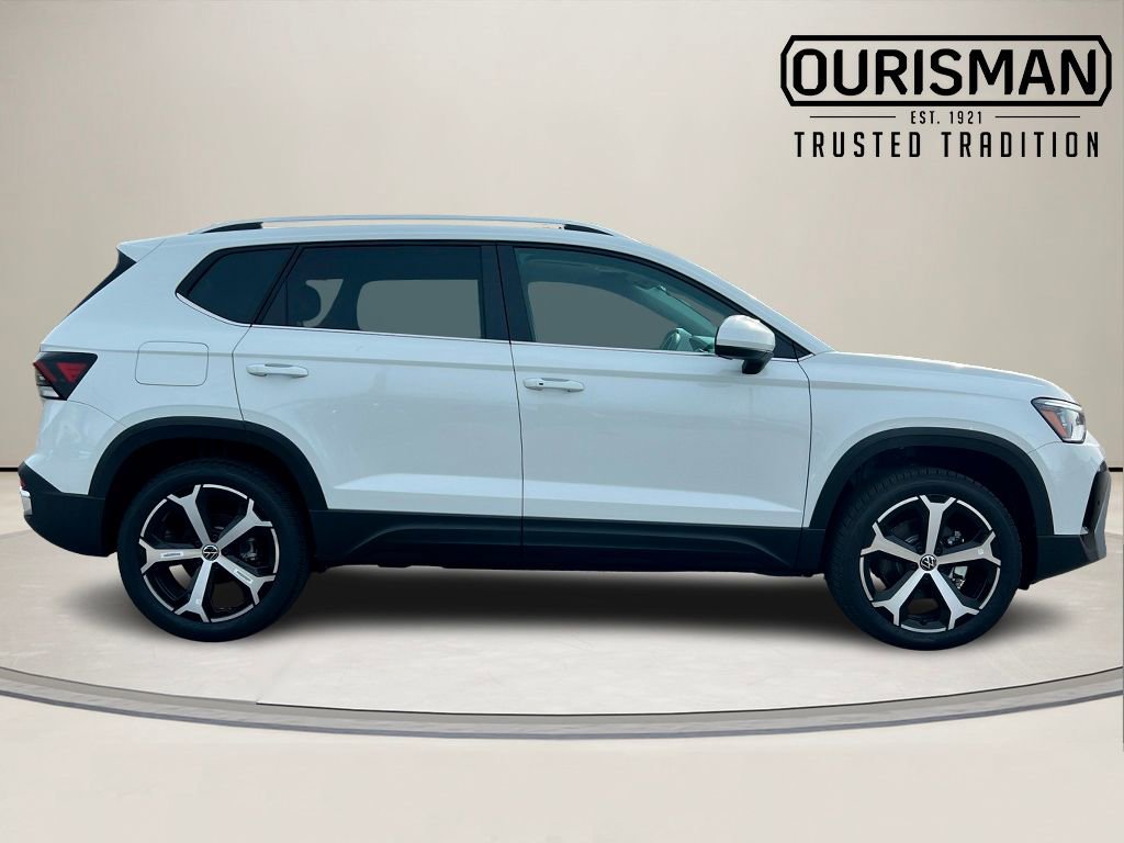 New 2026 Volkswagen Taos SEL image 2