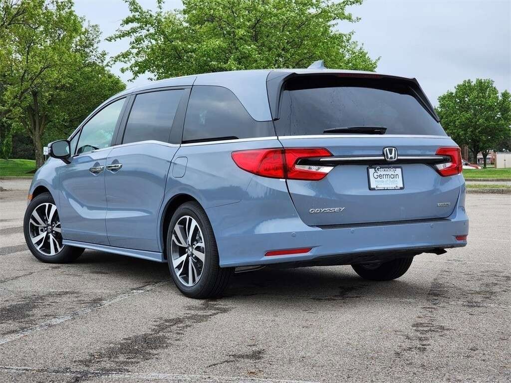 Used 2024 Honda Odyssey Touring image 14