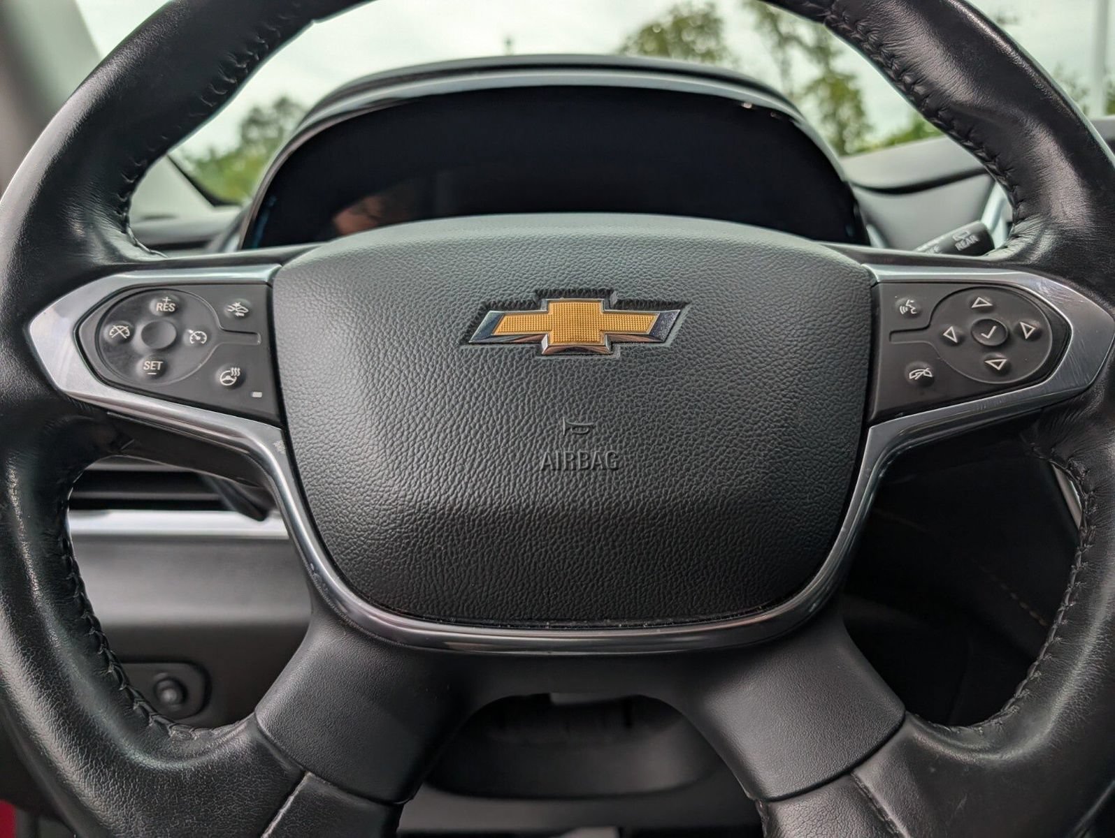 Used 2020 Chevrolet Traverse LT w/ Driver Confidence II Package AWD/4WD image 32