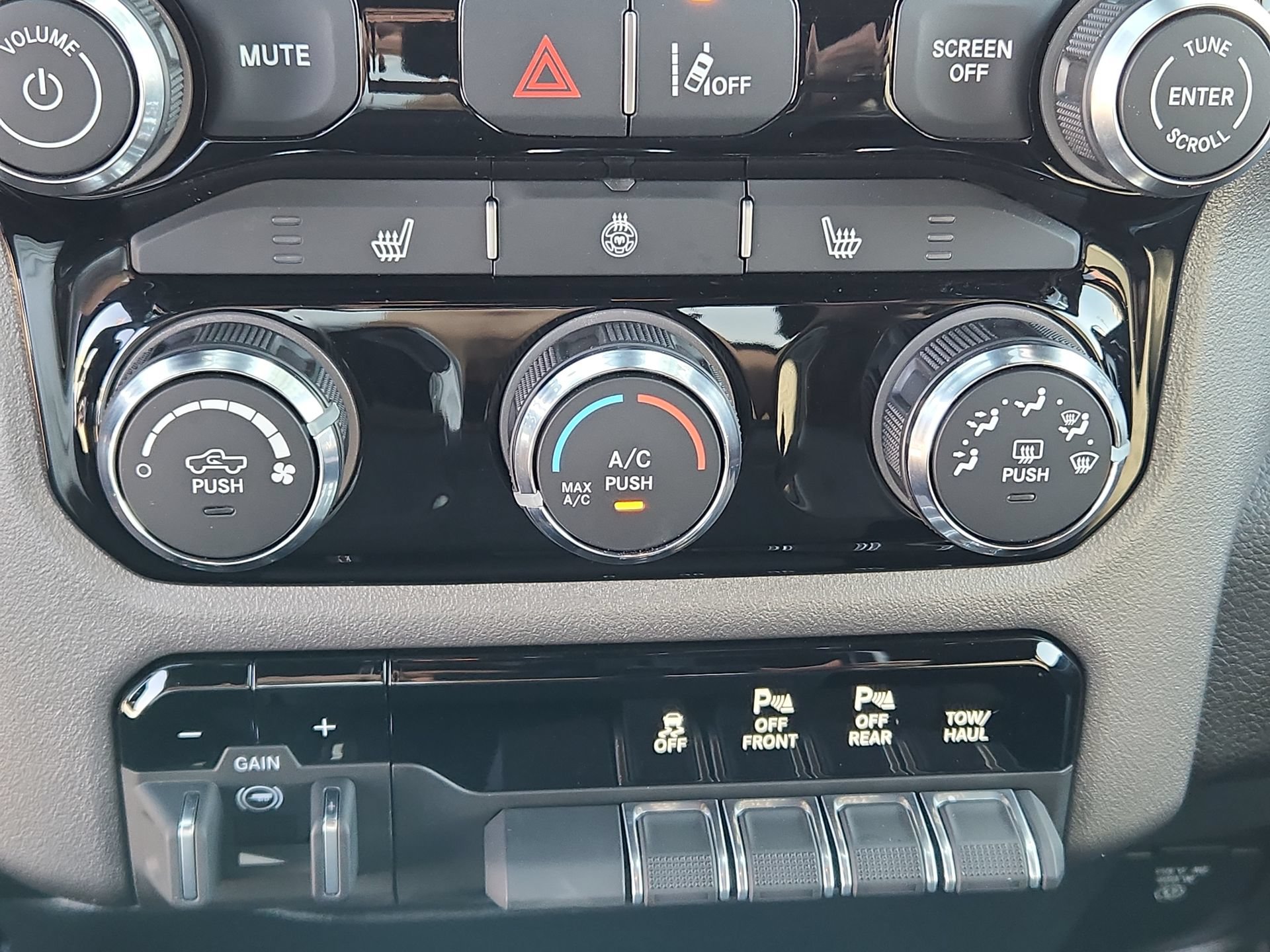Used 2026 RAM 1500 Big Horn AWD/4WD image 16