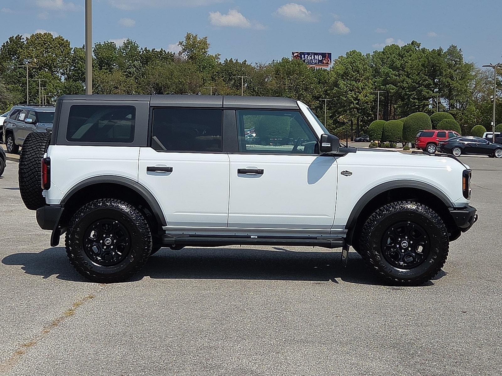 Used 2024 Ford Bronco Wildtrak AWD/4WD image 6
