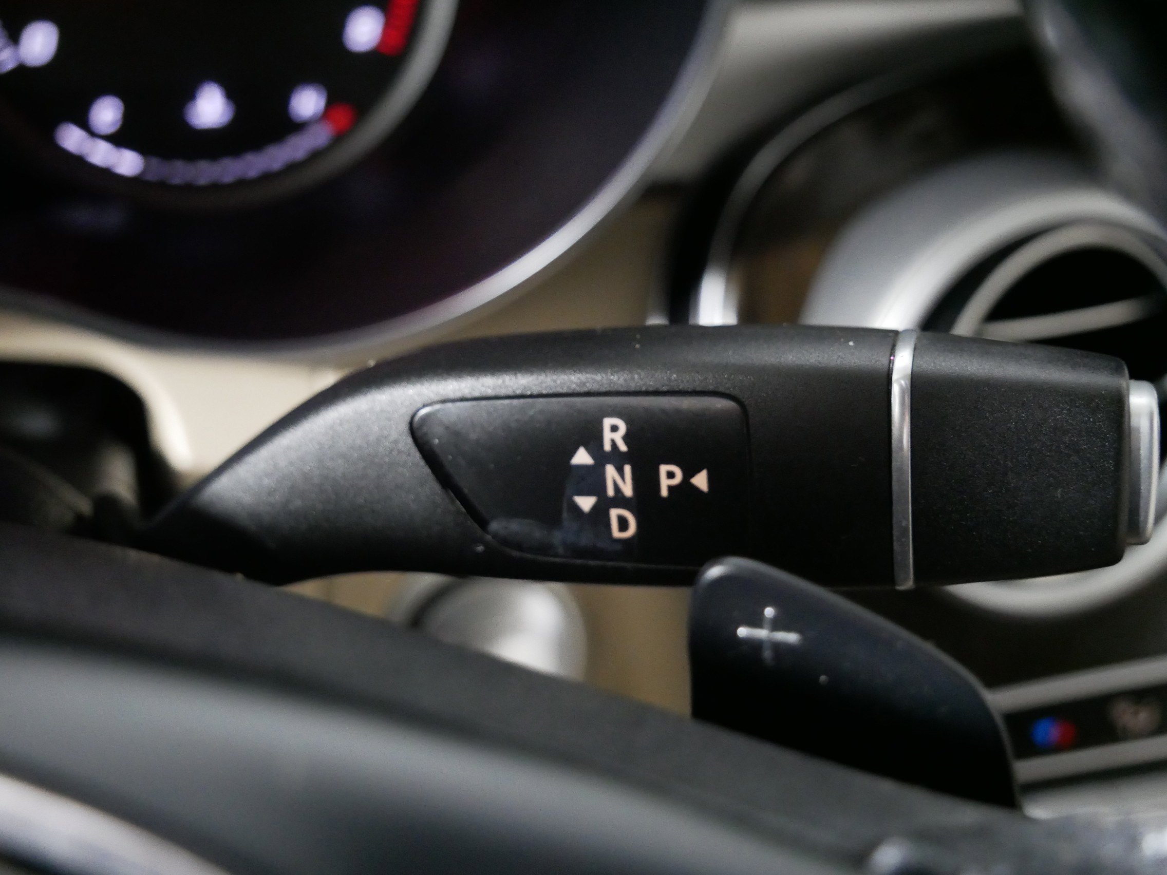 Used 2019 Mercedes-Benz GLC 300 4MATIC image 24