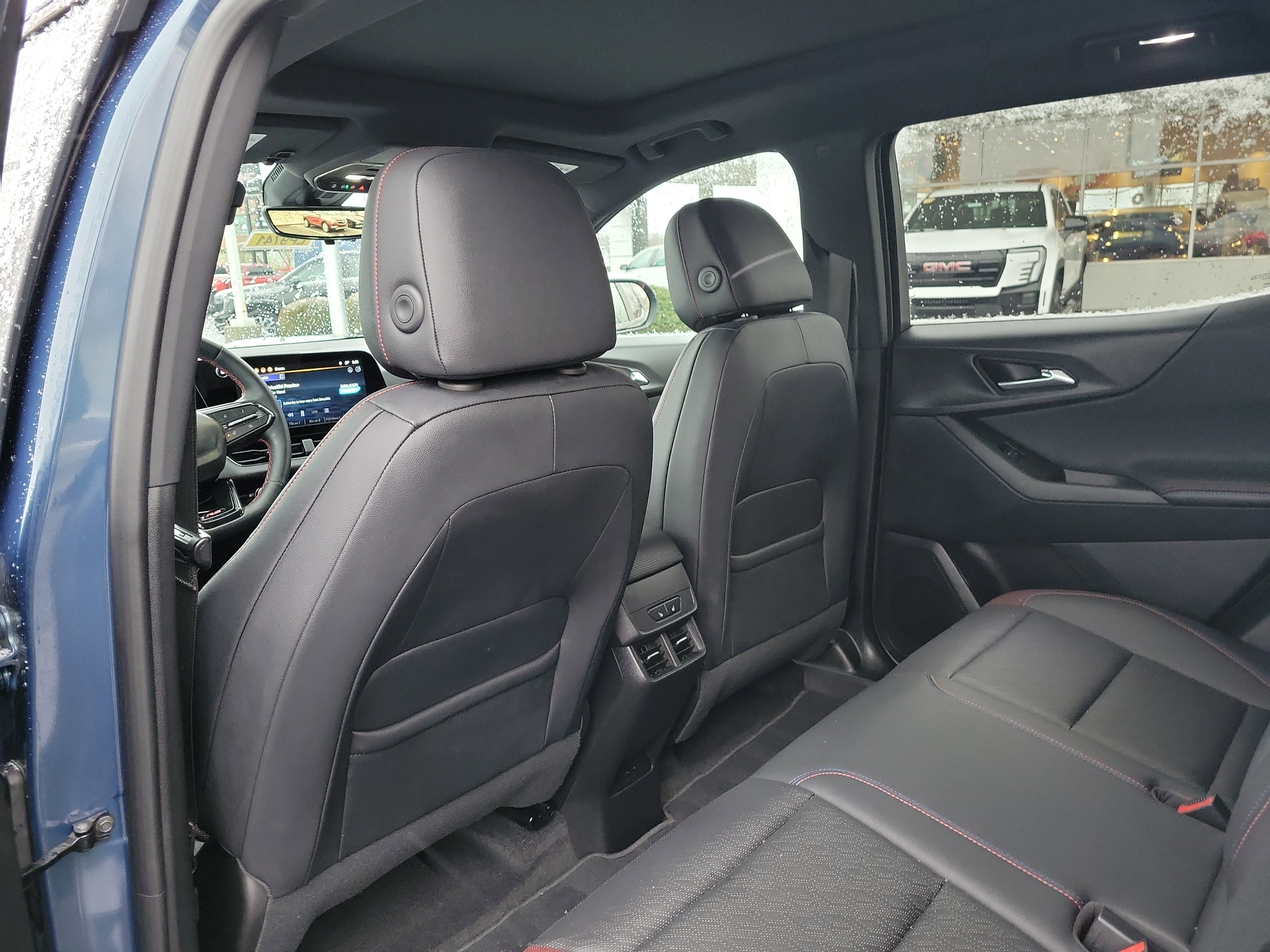 Used 2025 Chevrolet Equinox RS w/ Safety and Technology Package image 13