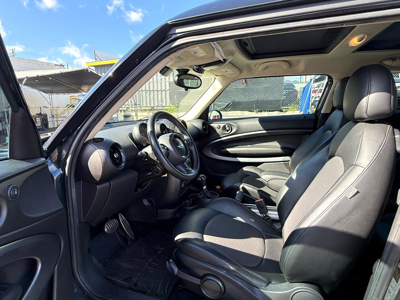 Used 2015 MINI Cooper Paceman S image 9