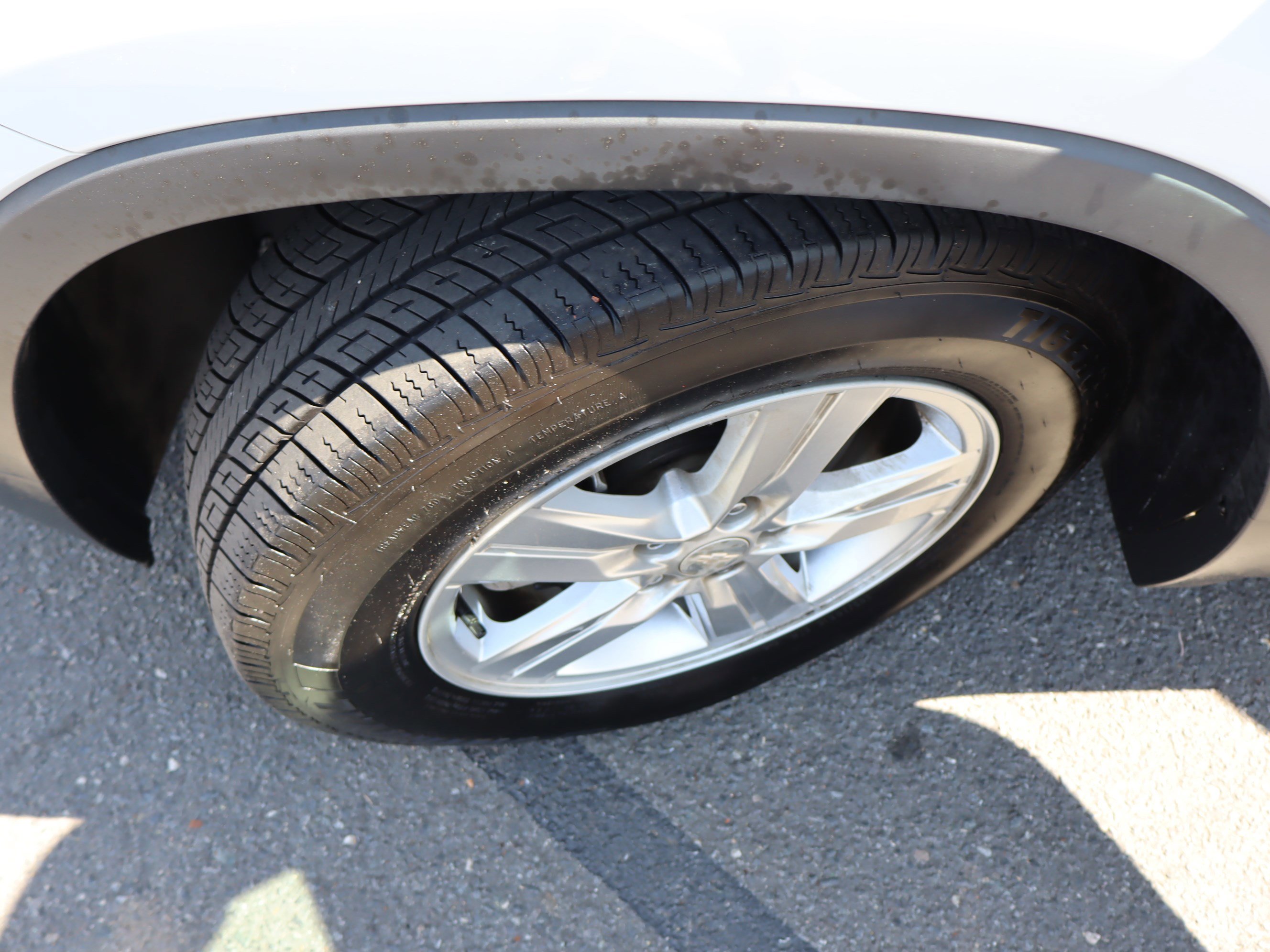 Used 2018 Chevrolet Trax LT w/ LT Convenience Package image 40