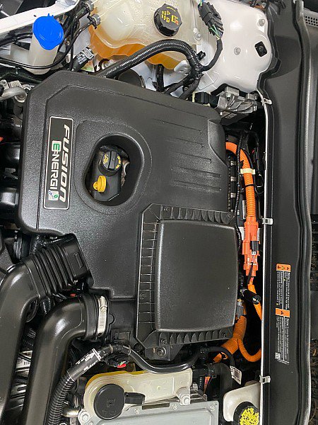 Used 2020 Ford Fusion Energi Titanium image 17