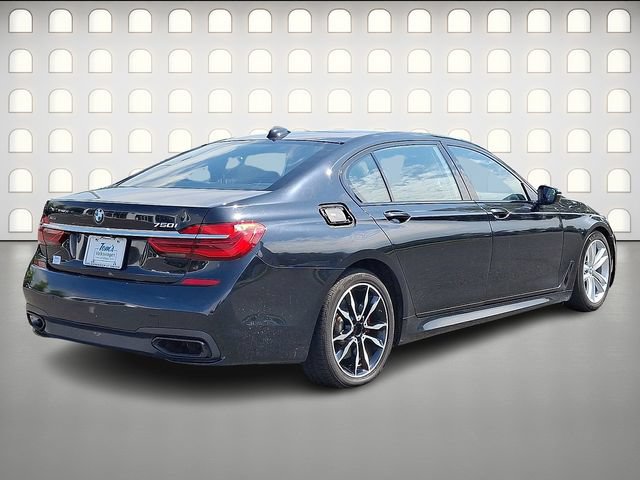 Used 2018 BMW 750i xDrive AWD/4WD image 7