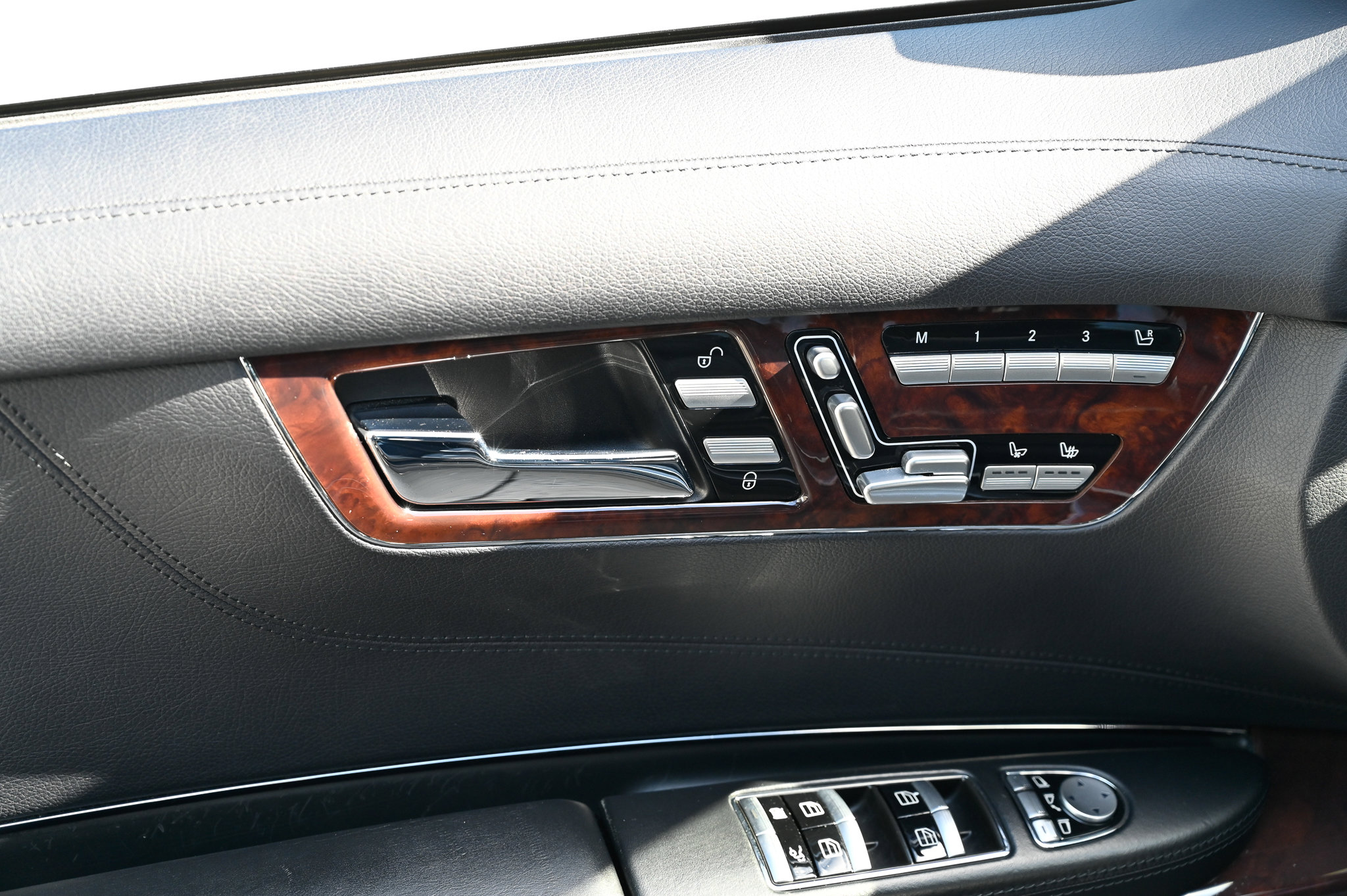 Used 2013 Mercedes-Benz CL 550 4MATIC image 20