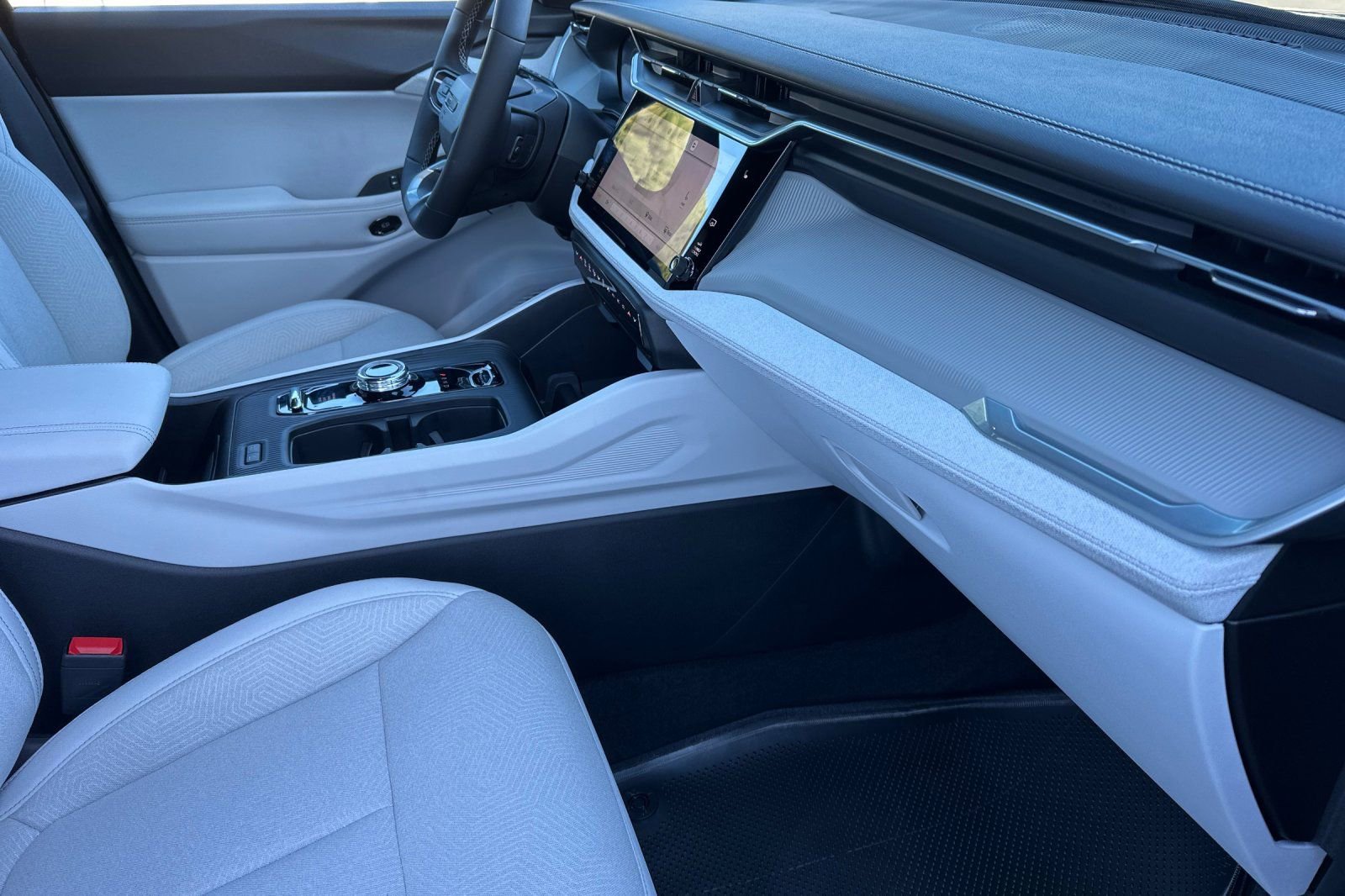 New 2026 Jeep Cherokee Laredo image 16