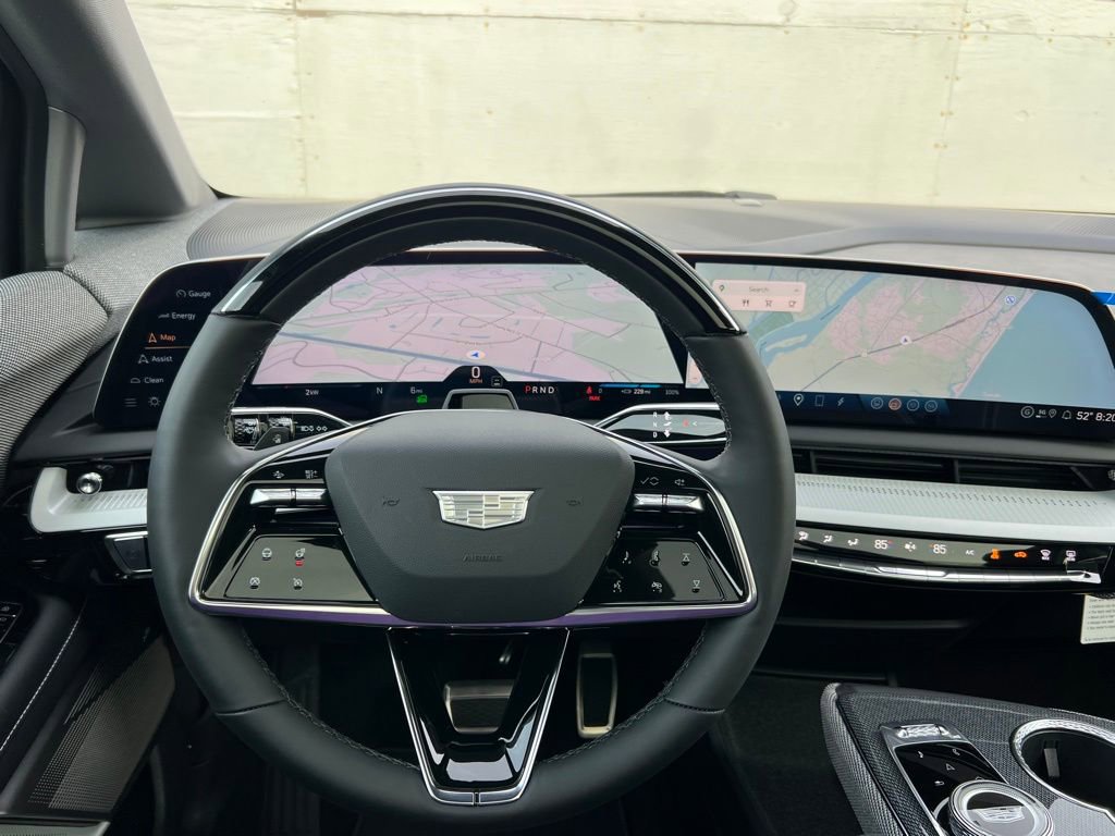 New 2026 Cadillac Optiq Luxury 1 image 36