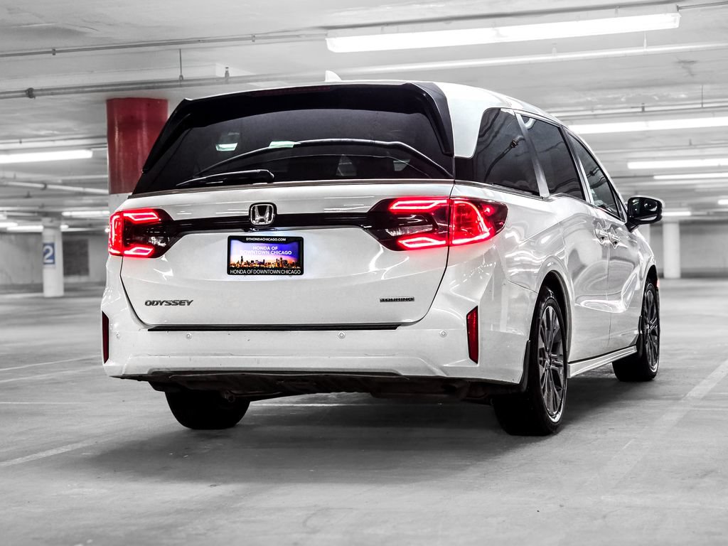 Used 2025 Honda Odyssey Touring image 6