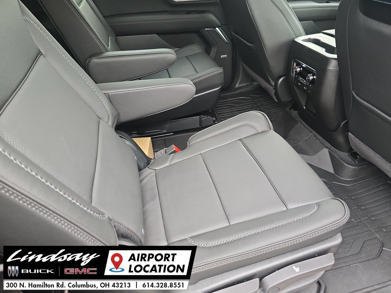 New 2026 GMC Yukon XL Denali w/ Denali Reserve Package AWD/4WD image 29