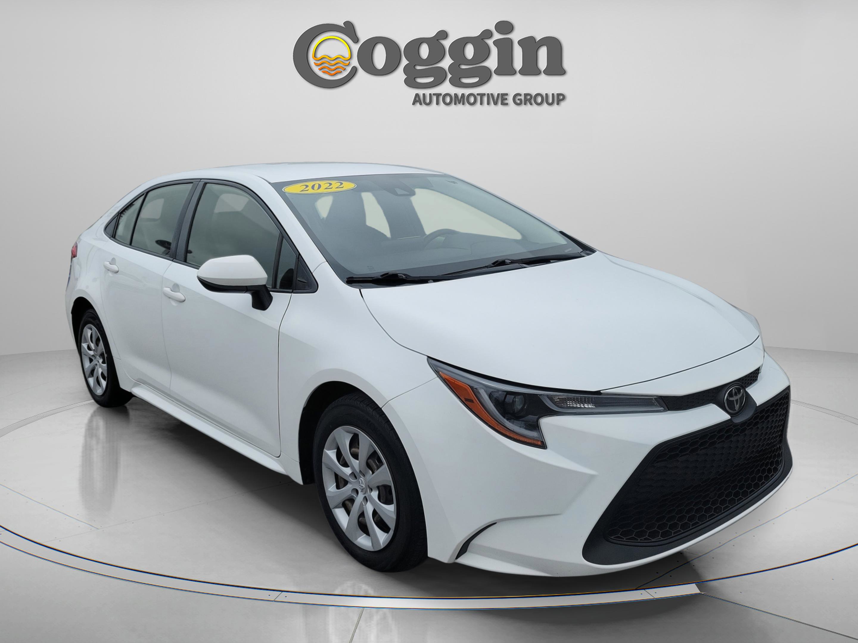 Used 2022 Toyota Corolla LE image 4