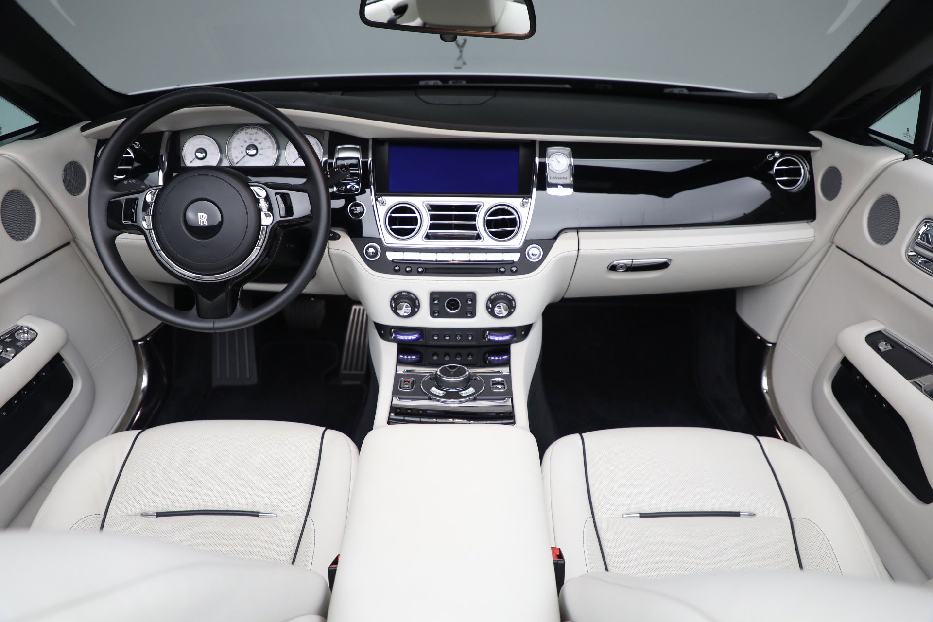 Certified 2018 Rolls-Royce Dawn image 42