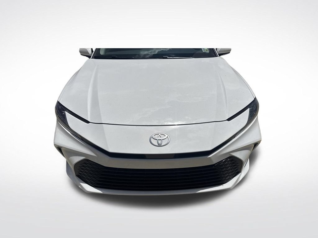 Used 2025 Toyota Camry LE FWD image 41