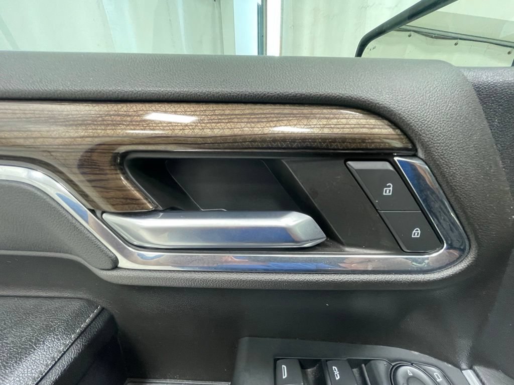 Used 2024 Chevrolet Silverado 1500 LT Trail Boss w/ Convenience Package II AWD/4WD image 17