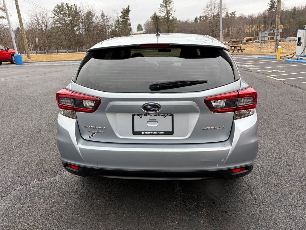 Used 2020 Subaru Impreza 2.0i image 6