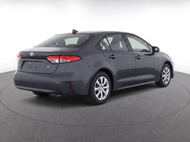 Used 2024 Toyota Corolla LE FWD image 4