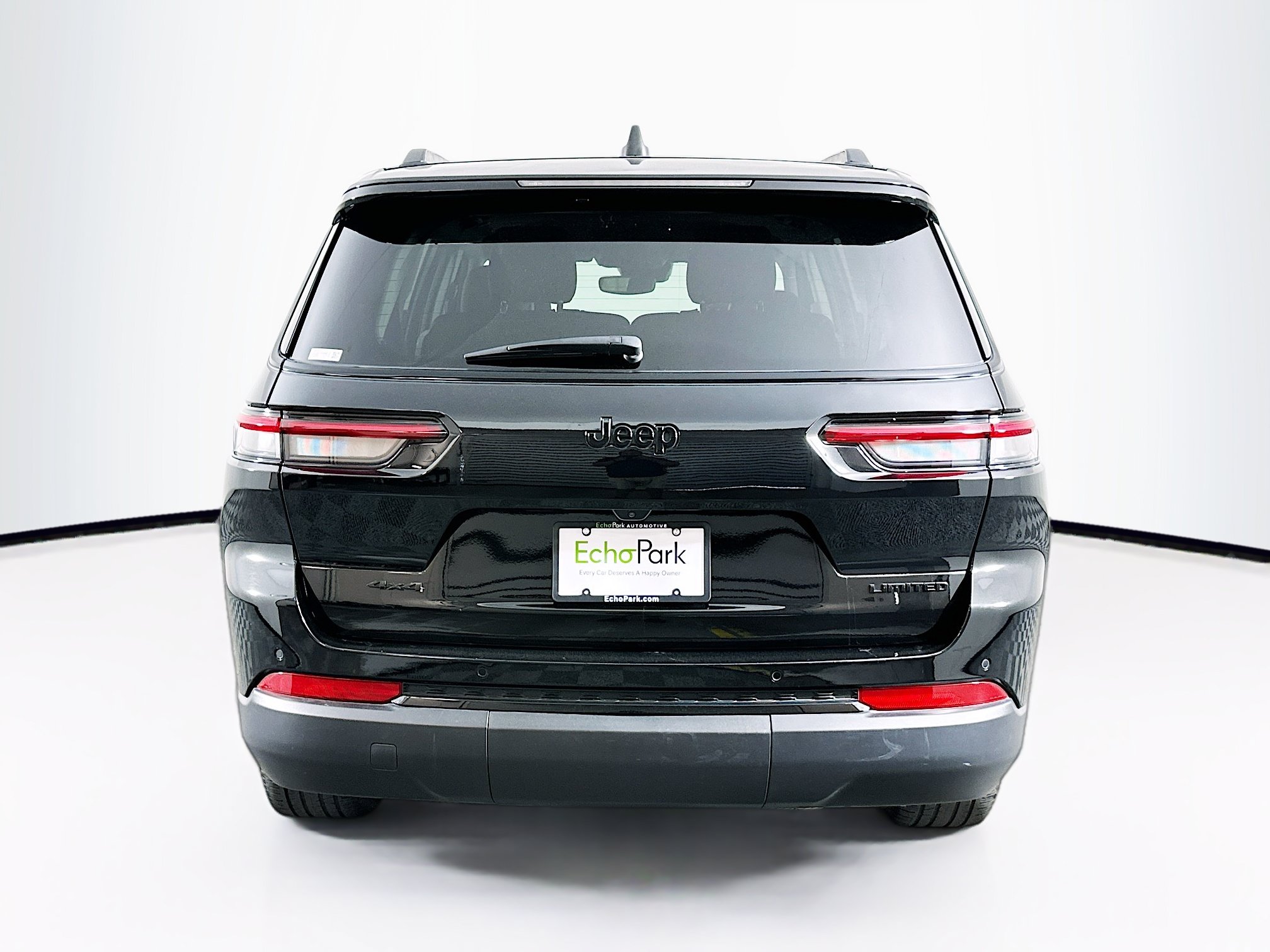 Used 2023 Jeep Grand Cherokee L Limited w/ Black Appearance Package AWD/4WD image 7