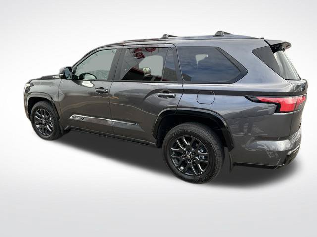 Used 2026 Toyota Sequoia Platinum AWD/4WD image 4